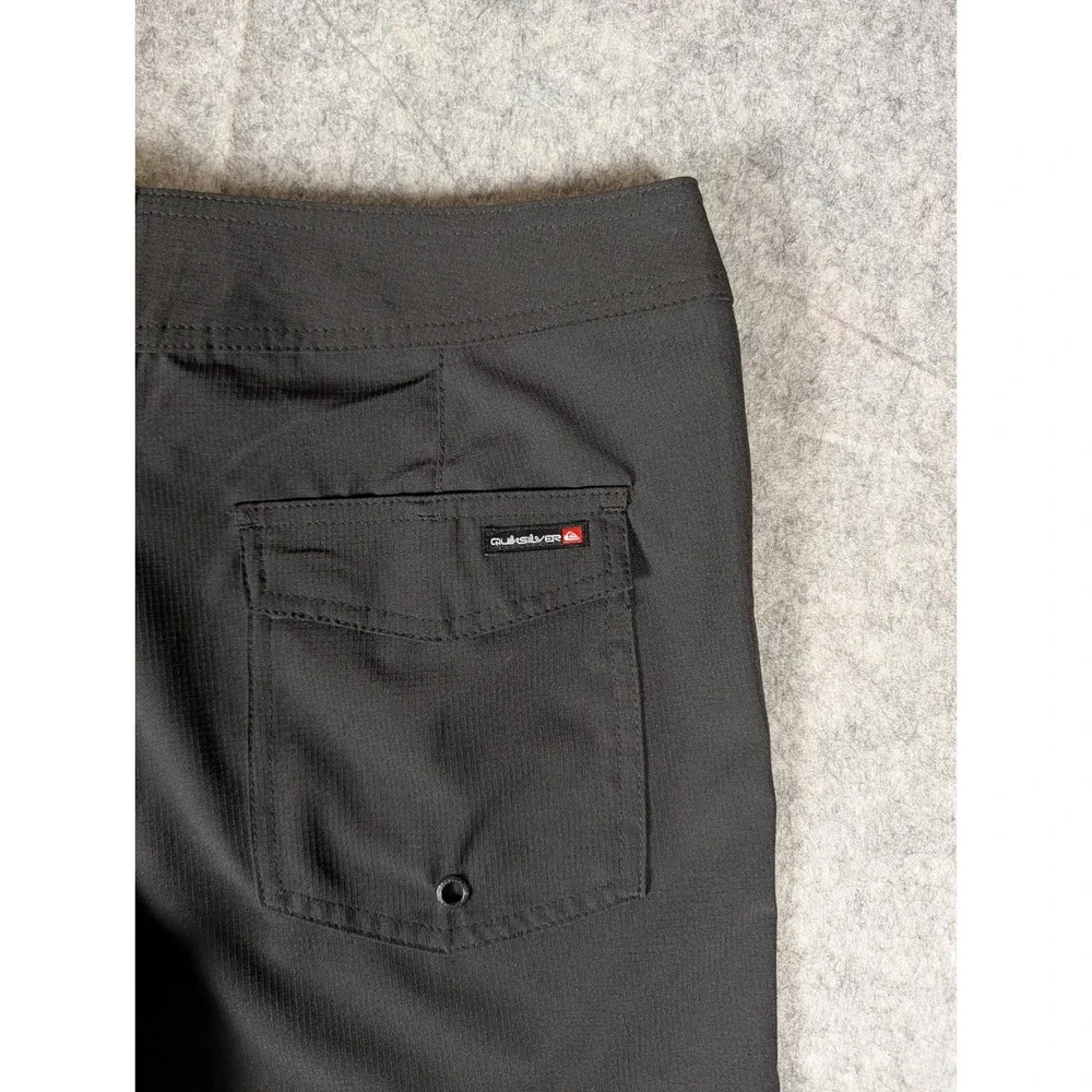 Quiksilver Mens Board Shorts Black Surf Swim Trunks Size Small 30
